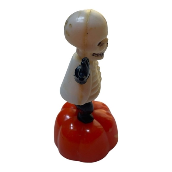 Vintage Creative Creations Inc. 1974 Halloween Skeleton Push Button Puppet - Picture 4 of 5